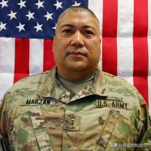 五角大楼已经确认了周日在科威特的伊朗无人机袭击中丧生的最后两名美国士兵：

首席