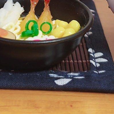 佐鸣 相信未来，相信内在和坦然美好的心境。在心里，谁都有一道最美丽的风景。往前走