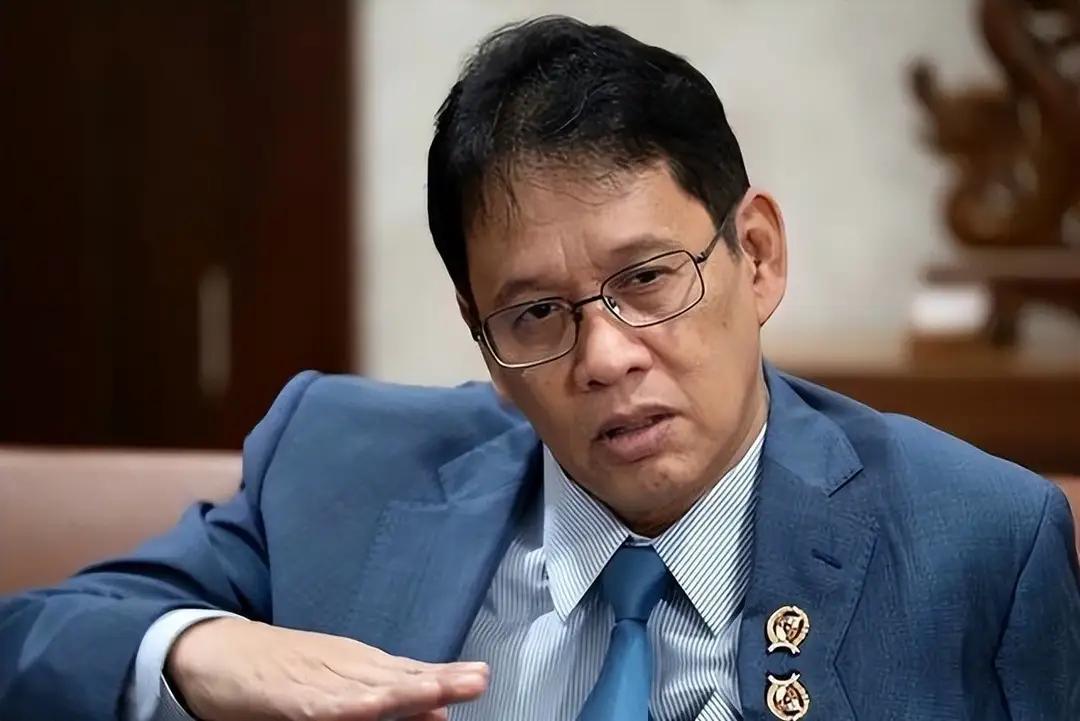 美伊还没打完，第二个伊朗出现！印尼财长狂言马六甲收费站，24小时被三个邻居联手绞