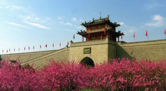 【今日聚焦：毛主席说：三军会师，中国安宁！震撼世界的长征，在这里画上句号】纪念红