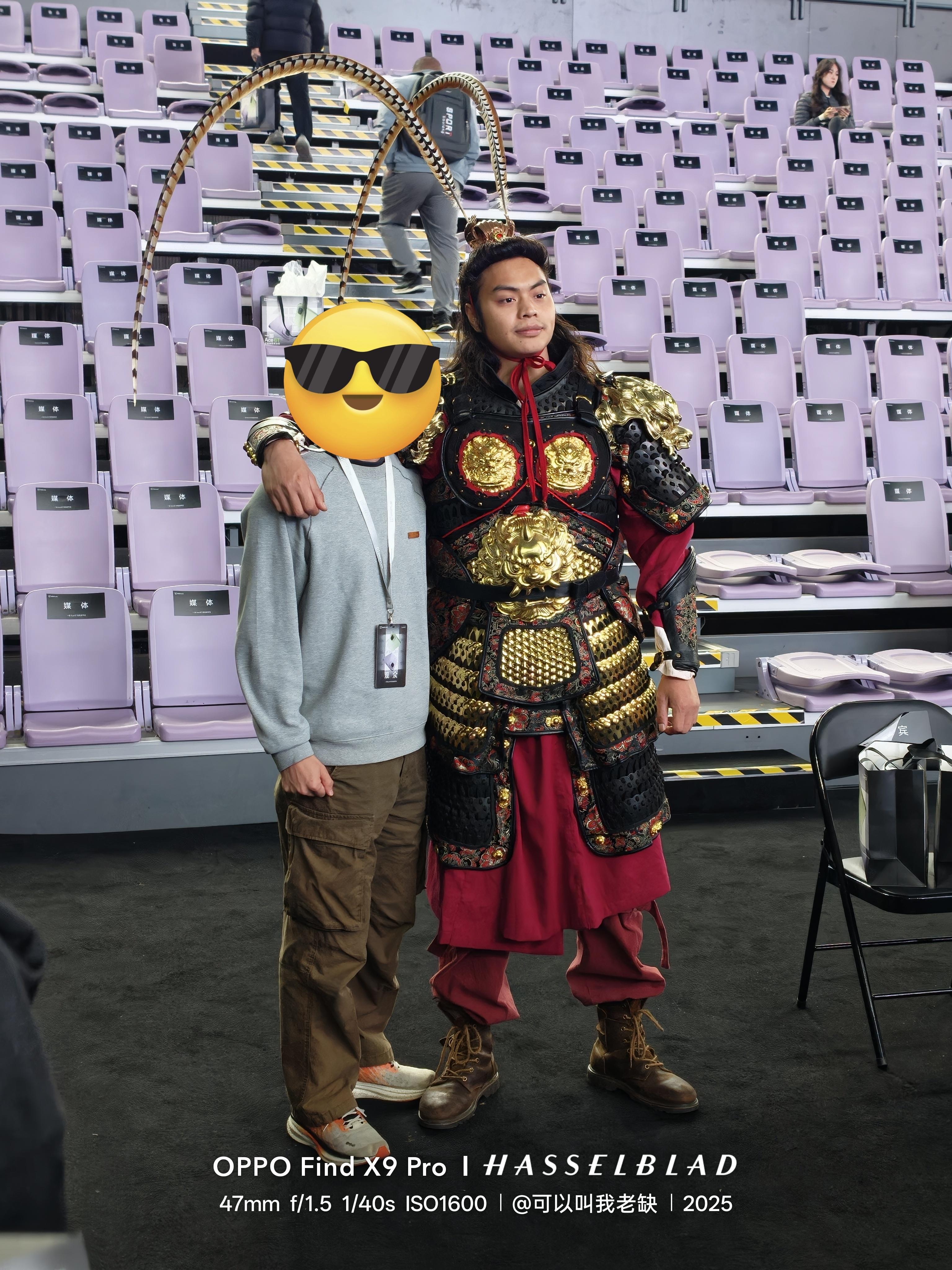 吕子乔没有来一加ace6t 发布会现场这个很壮的大哥是不是dy上那个经常骑马耍帅