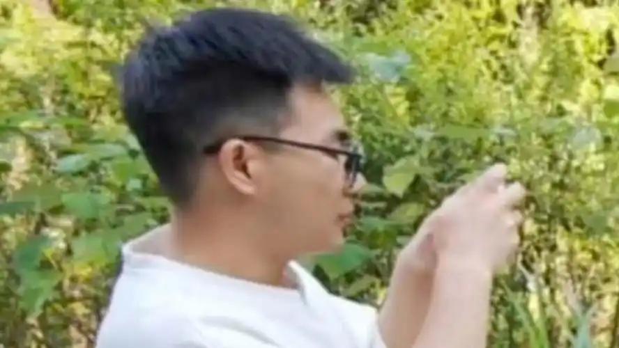 重庆彭水失联的00后网格员龚保东确认遇难。
 
7月29日凌晨4时，救援人员在彭