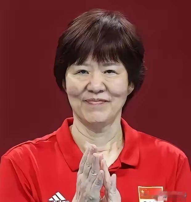 郎平，冲上热搜！

9月12号，已经退休5年，也许久没见的郎平，罕见冲上热搜，不