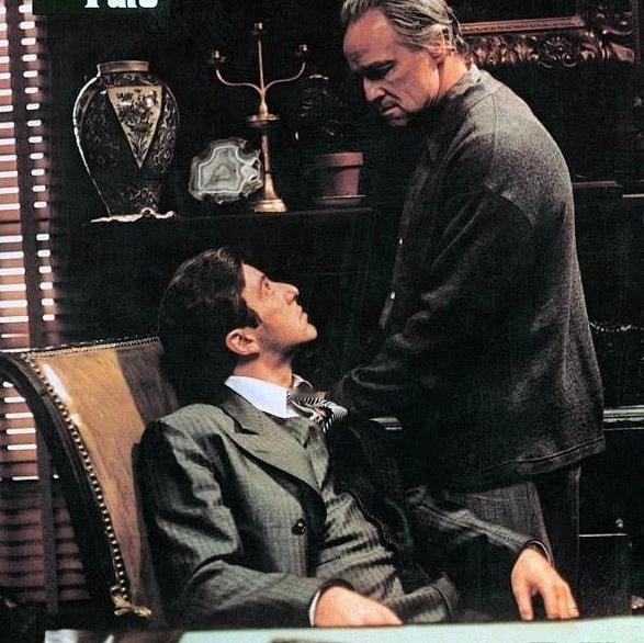 世界电影史上的第一个杀手，最早可以追溯到1913年格里菲斯执导的短片《穷巷剑客》