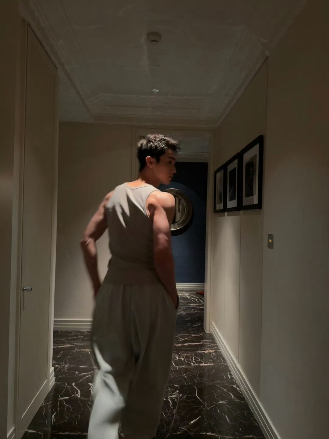 许凯要不要这么油腻啊？天天秀多少有点被油腻到了。 ​​​