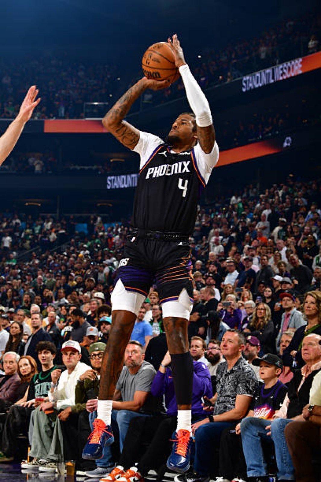 过去3场，杰伦总计60投17中（29.3%），其中三分26投4中（15.4%）。