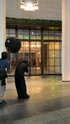 张柏芝这几步好有电影感  看了张柏芝走路的视频，我真的被她的气质给惊艳到了，就是