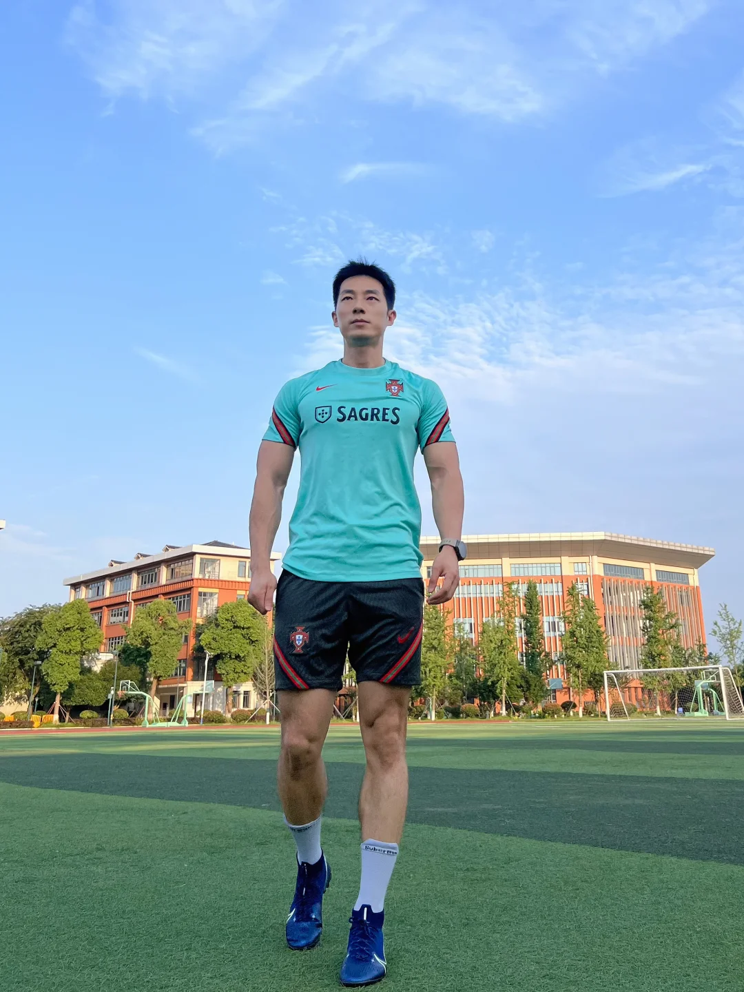 踢球看球双倍快乐两不误｜这波我站对啦