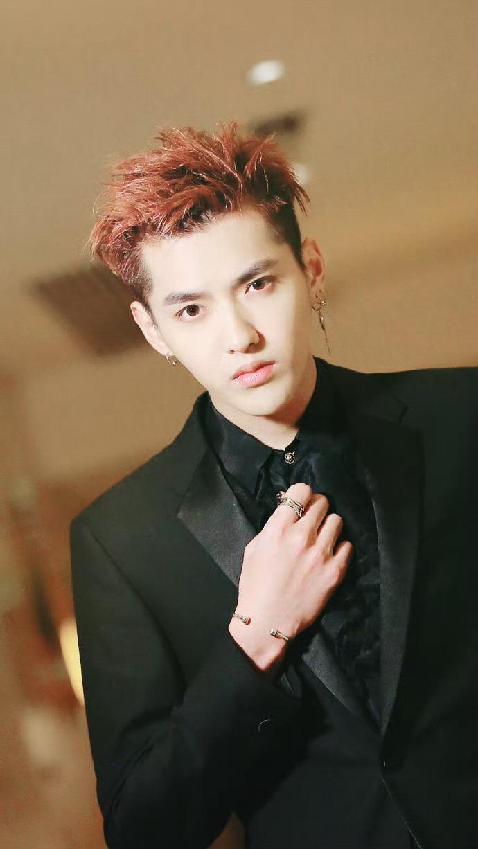 时间过得真快！曾经的顶流明星吴亦凡最快还有2年多就可出狱了。吴亦凡虽有着顶流明星