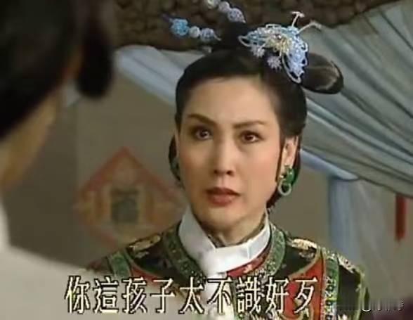 《梅花烙》里，最可怜的不是白吟霜，也不是公主，我觉得是翩翩！
她做错啥了？她那个