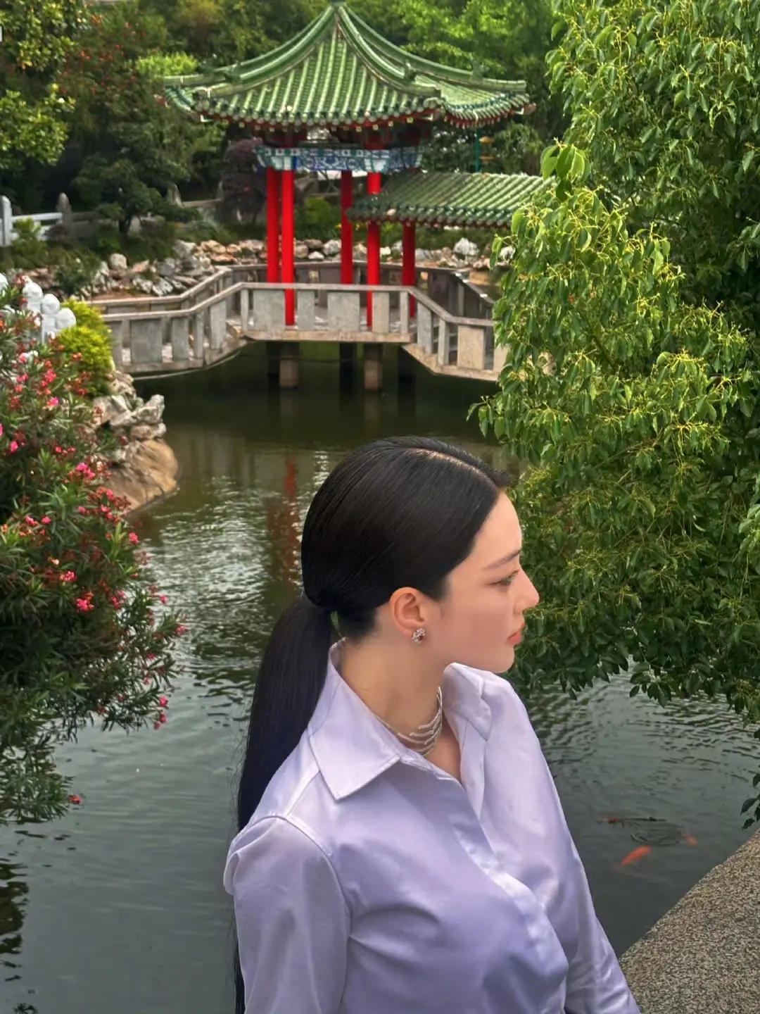 张馨予。