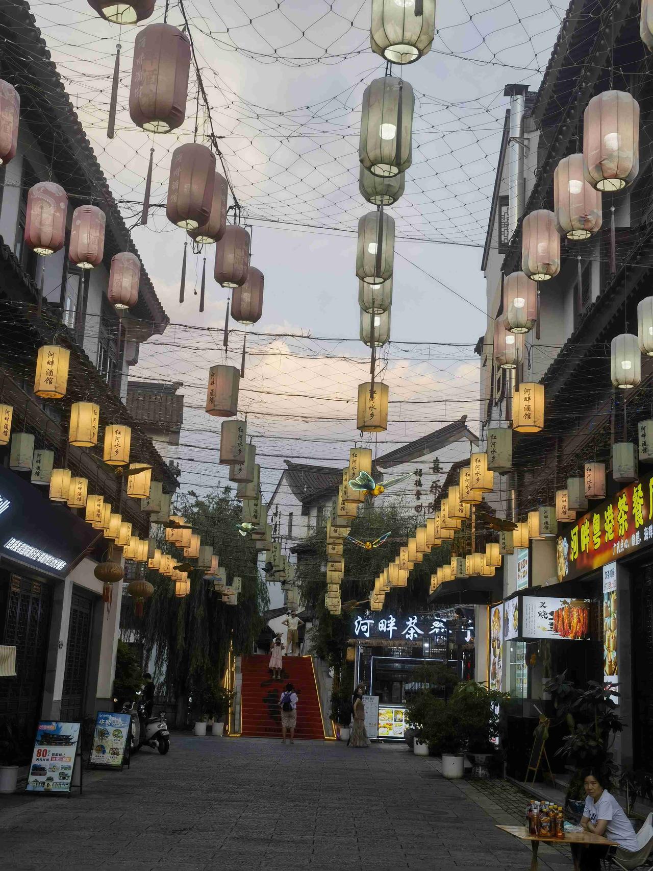 我的今日状态：😁轻松愉快
我这里的天气：☀️晴天