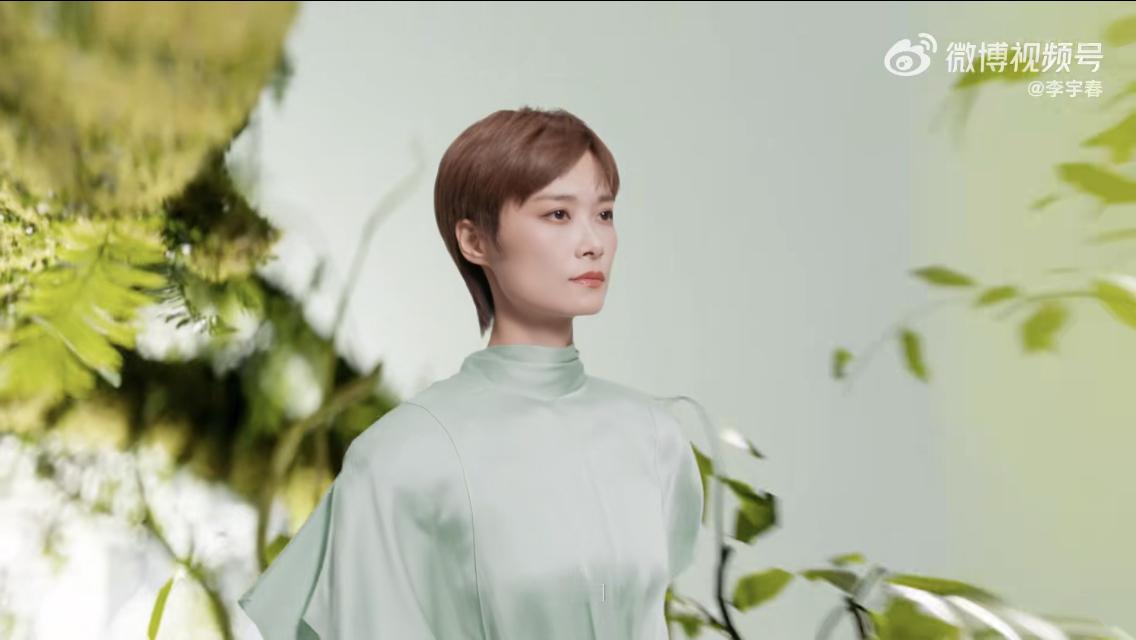 李宇春三生花品牌全球代言人三生花空气瓶  蓬松不伤发就用三生花空气瓶三生万物，花
