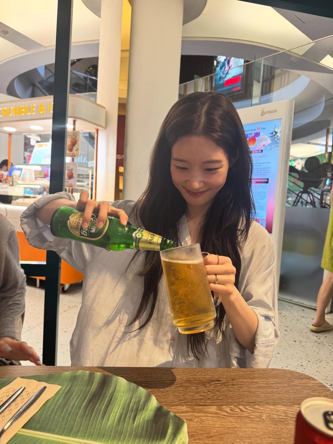 郑采妍ins更新 