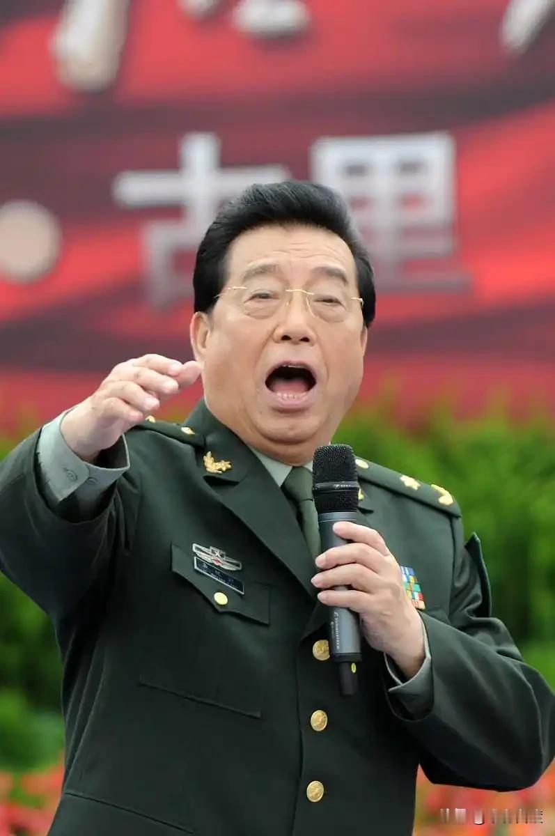 抛开李双江个人家庭问题，若单从歌唱艺术角度讲，李双江是不仅仅是军旅顶尖歌唱家，也