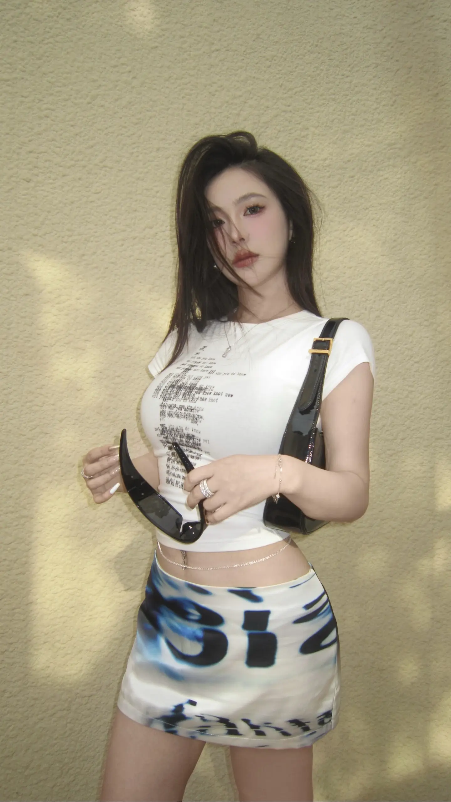 你明知道她很介意的事 你还是要去做。其实你不是不懂 是你不害怕失去