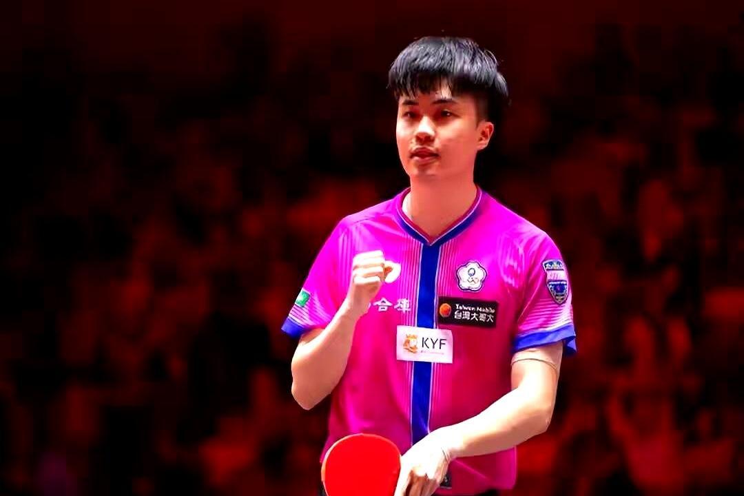 内向的剑，需要外放的鞘。
 
林昀儒从不吼叫。
 
张本智和每得一分就咆哮如雷。