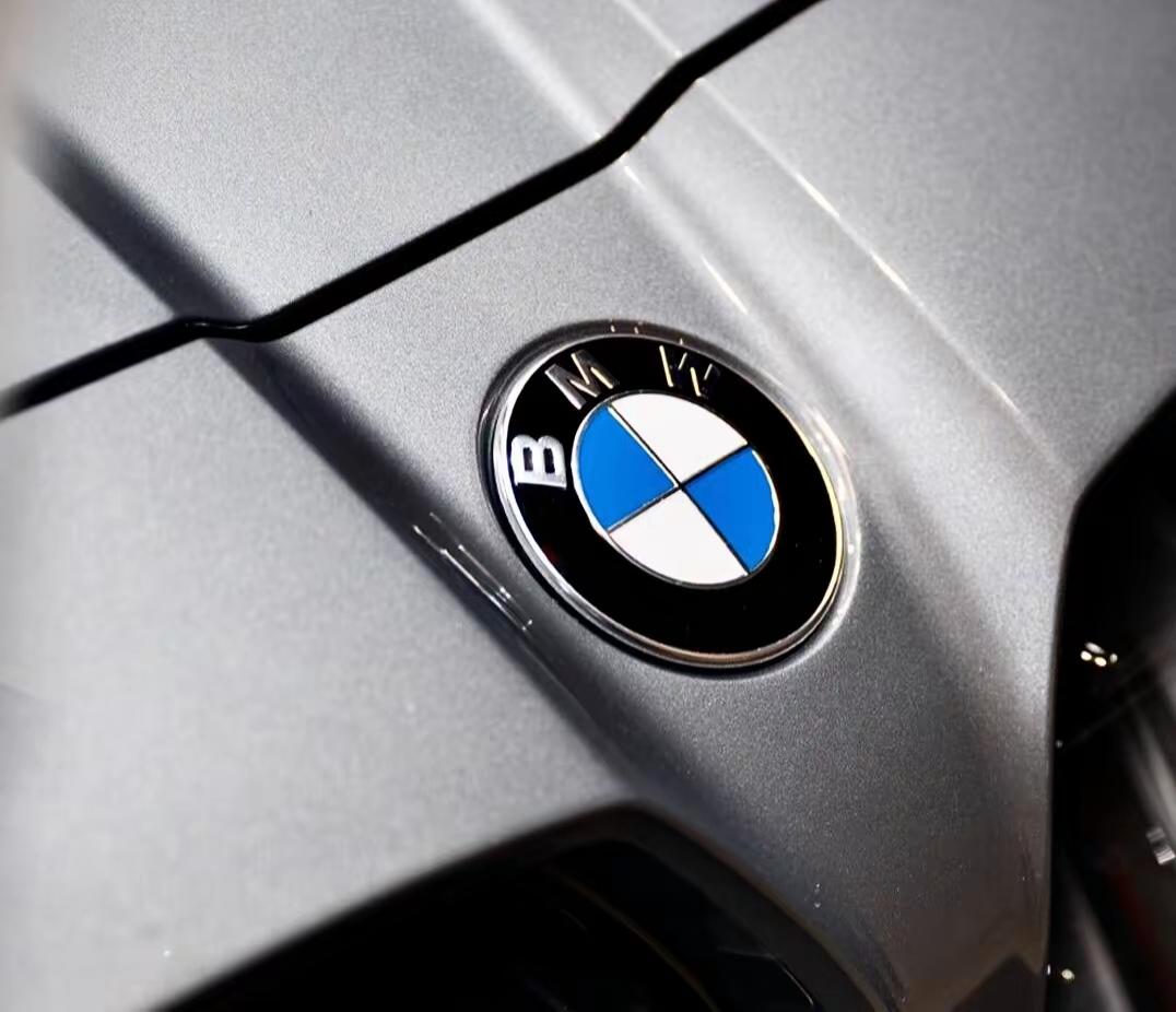 宝马重磅官宣！2月起全系车型正式启用第七代新标，这是自1997年以来首次重大换标