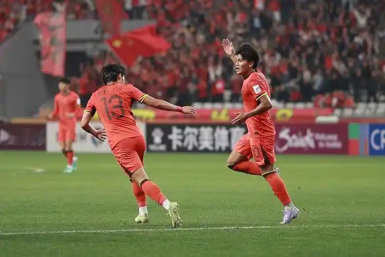 国际足联和央视谈新一届世界杯转播权，双方价格没谈拢，这事最近关注度很高。国际足联