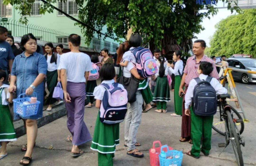 缅媒报道，教育部通知学生家长，2024－2025学年入学报名时，年满6岁的儿童应
