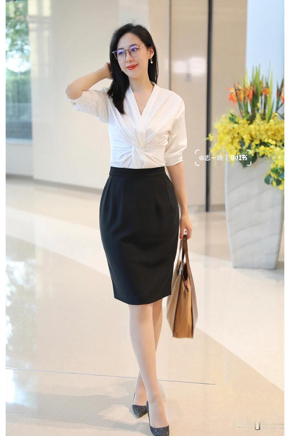 冬季囤肉肉，海岸城奇趣“食光周”
冬日暖心“火锅烤肉季”来了~
养膘吃肉肉才能抵