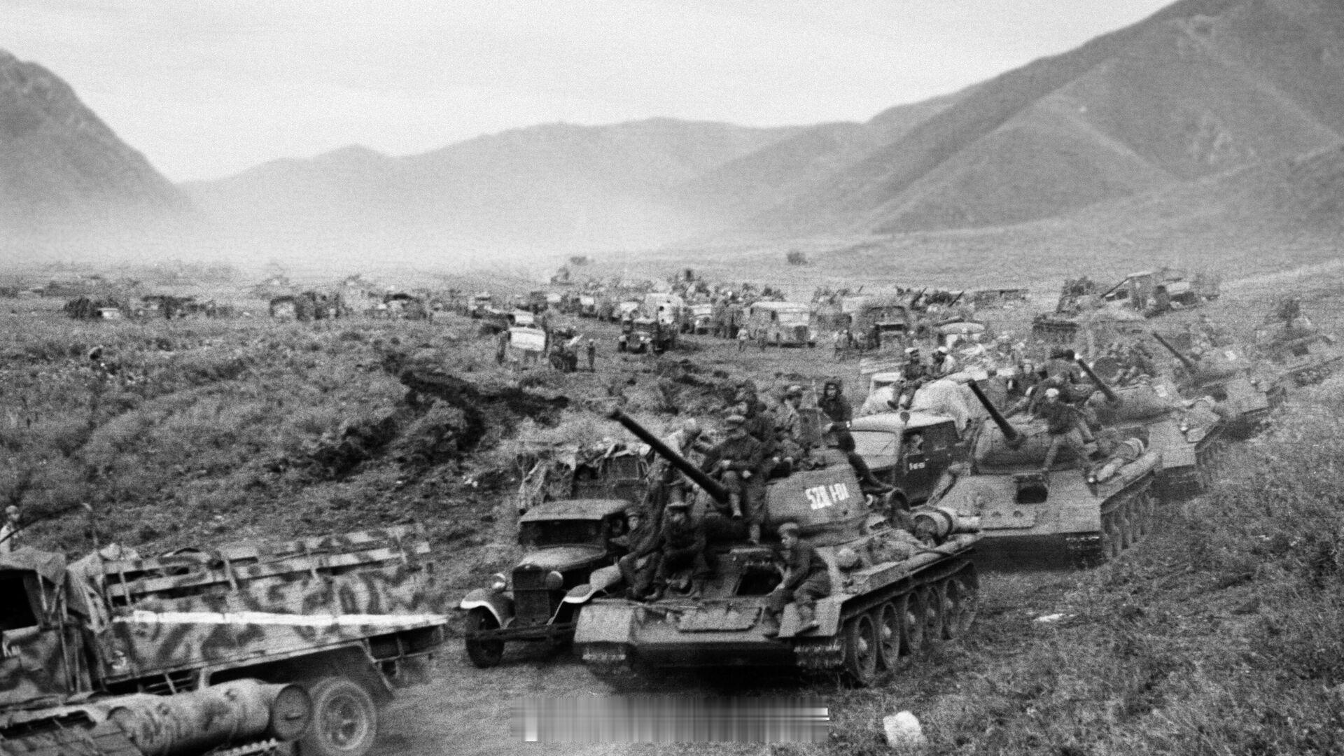 烽火问鼎计划 1945年8月，苏军翻越大兴安岭，展开对日作战。 