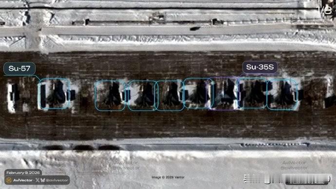 大俄空军还是厉害啊。居然还有这么多战机。通过最新的卫星图来看，在俄罗斯阿穆尔河畔