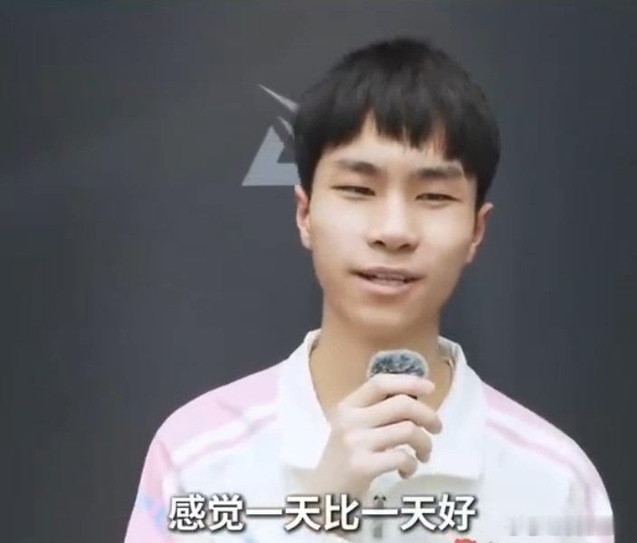 Wenbo尽人事听天命Wenbo已经超额完成任务了顶着压力上场，Wenbo每一局