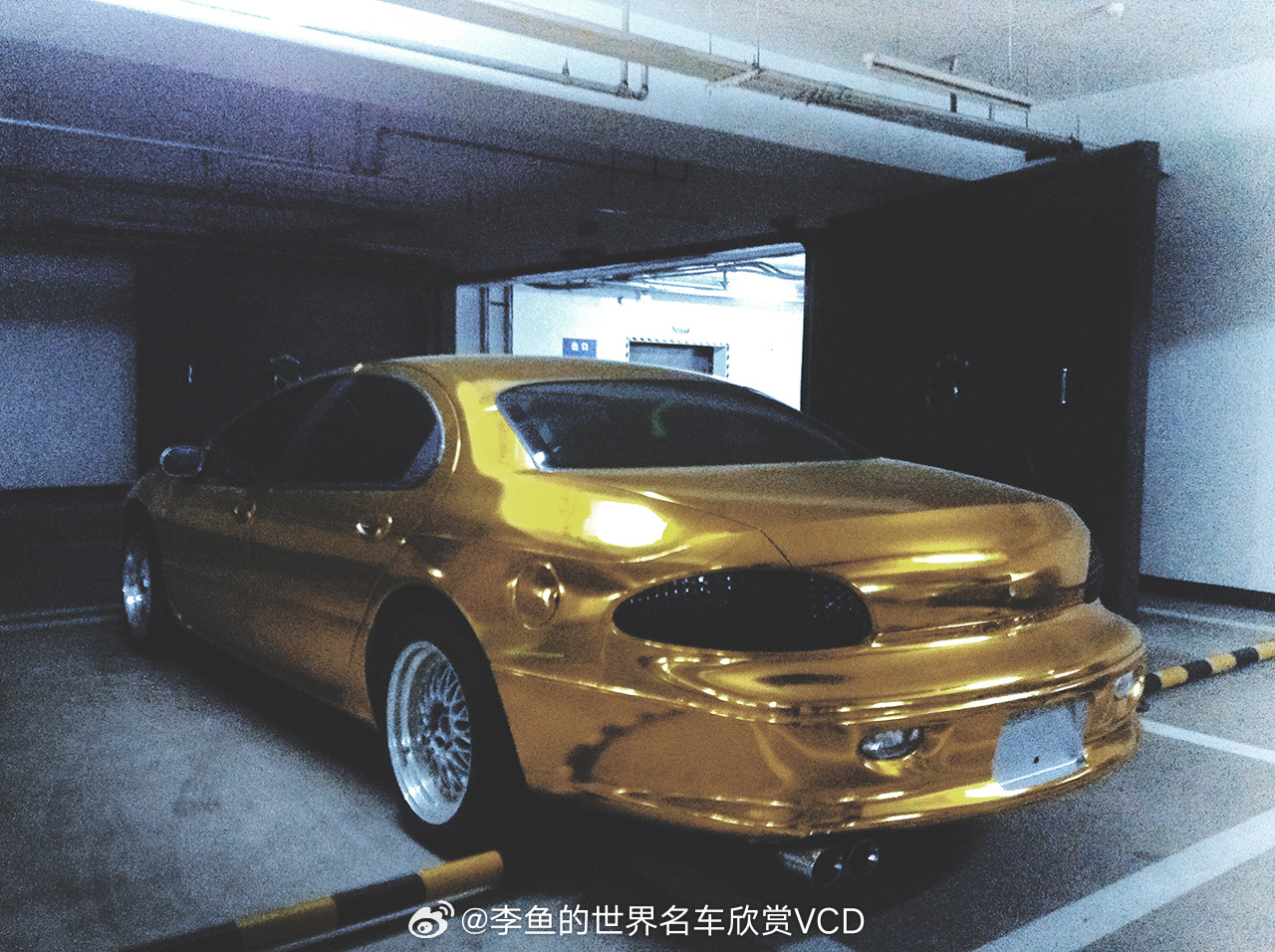 地库开出的金色传说：早年间在一个地库里遇见的克莱斯勒Concorde君王/协和末