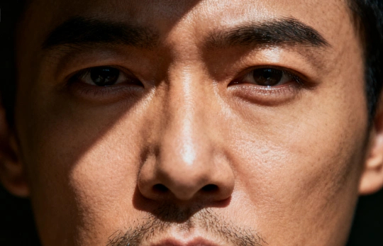 岁月历练出来的眼神没有东西可以替代走过风雨、见过人心，慢慢沉淀下来的那份从容、通