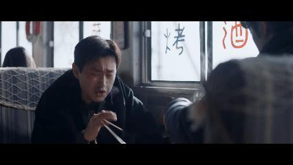肖战[超话]肖战王彦霖新剧冷脸萌和热脸贱 这段两人唠嗑的戏份剪得有点短啊，还没看