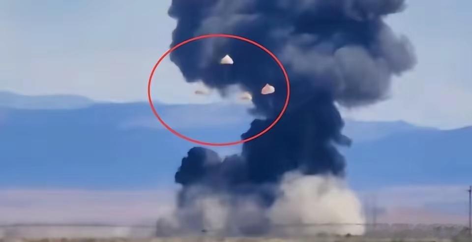 菲律宾地震，日本火山爆发，美国飞机相撞！那一只无形的手，至今大家感觉到没！ 