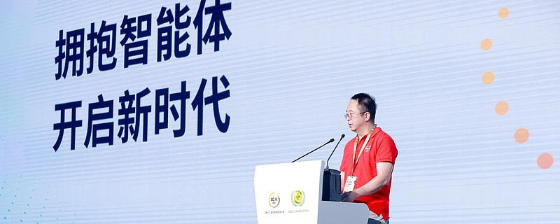 周鸿祎放狠话：3年百亿智能体接管互联网！AI真要“取代”人类打工人了？🔥

3