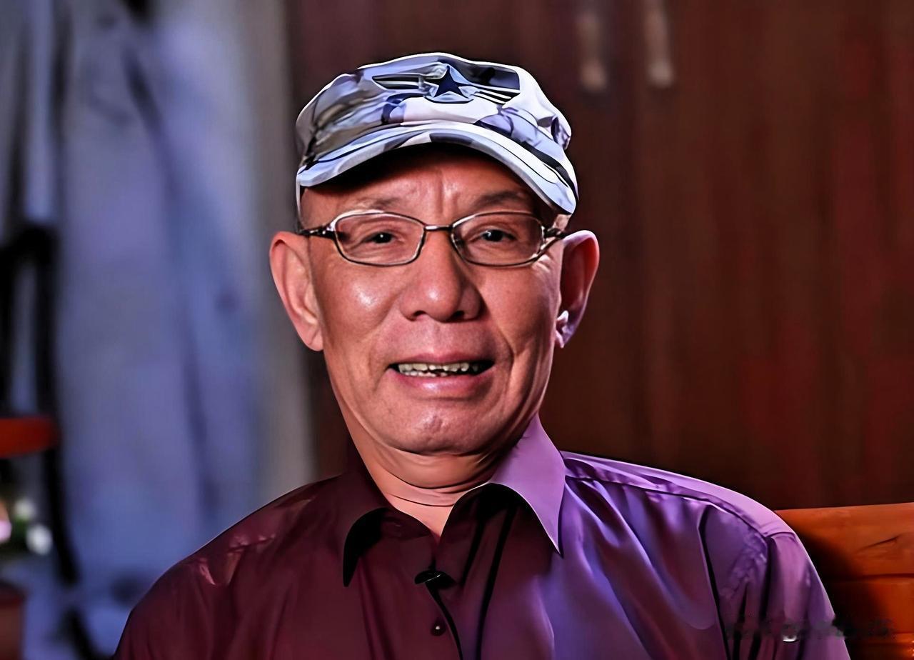 昨天刷到魏宗万老师去世了的消息。
89岁，在演艺圈混了一辈子，没演过几个主角，可