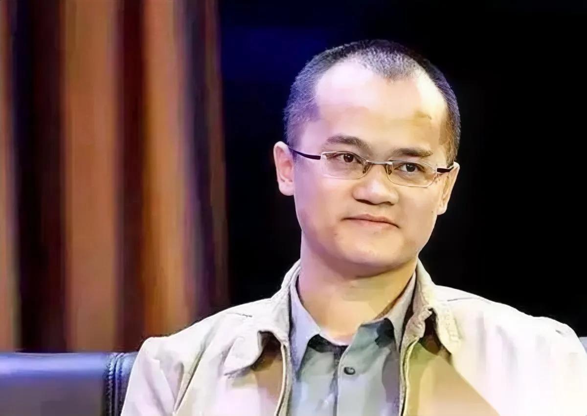 阿里烧钱740亿遇滑铁卢？

拼多多突然换招了！

不碰外卖却直插阿里心脏——当