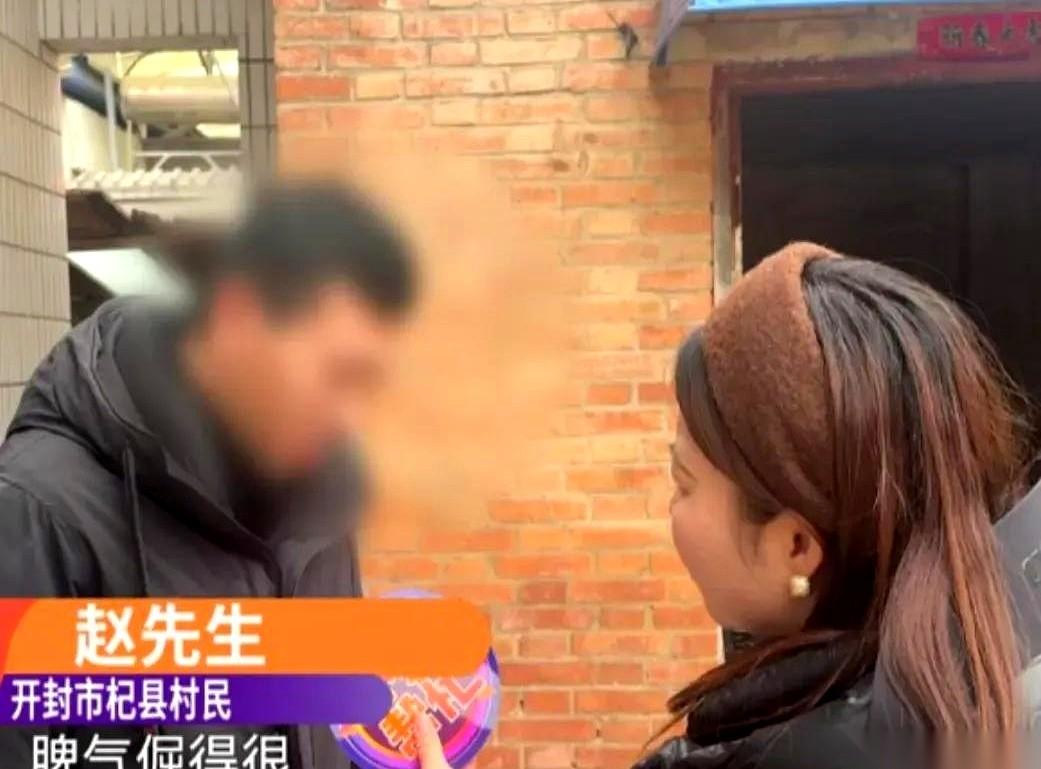 洞房花烛夜，老公因为紧张，没成功。
第二天，新娘子直接打包回了娘家。
这一走，就