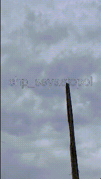 突发！俄罗斯空天军1架苏-27SM3战斗机被友军误击，惨遭击落。当地时间3月28