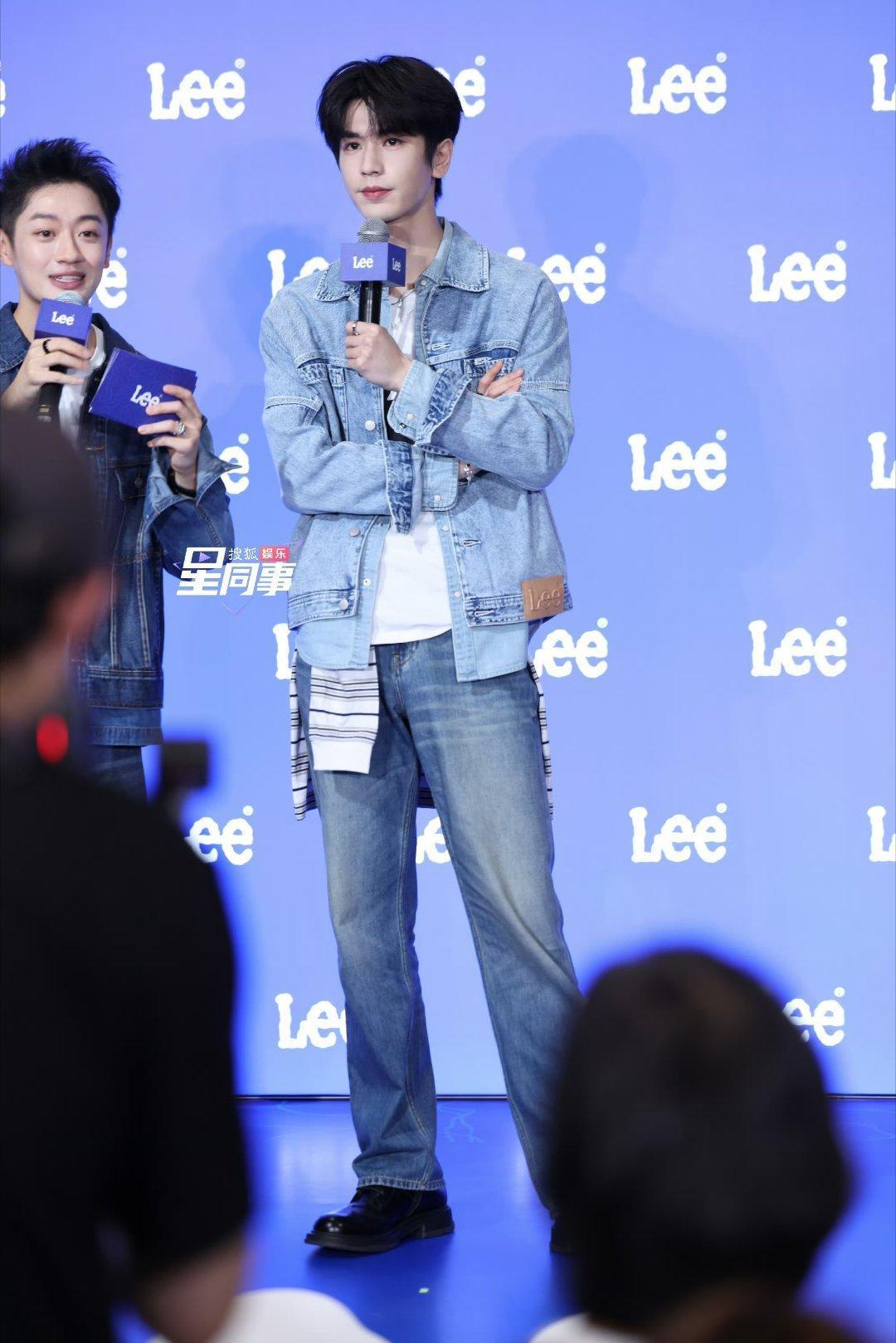 张凌赫一大早长沙活动小合集 昨天是 Dady  今天是清爽男大，在长沙解锁早八活