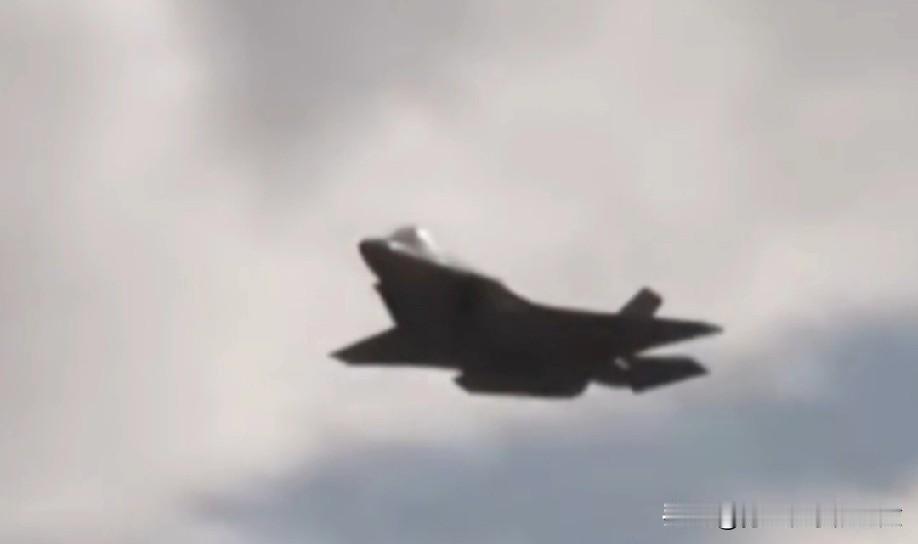 伊朗陆军收到一批 1000 架无人机
1 月 29 日 (路透社)- 半官方的塔