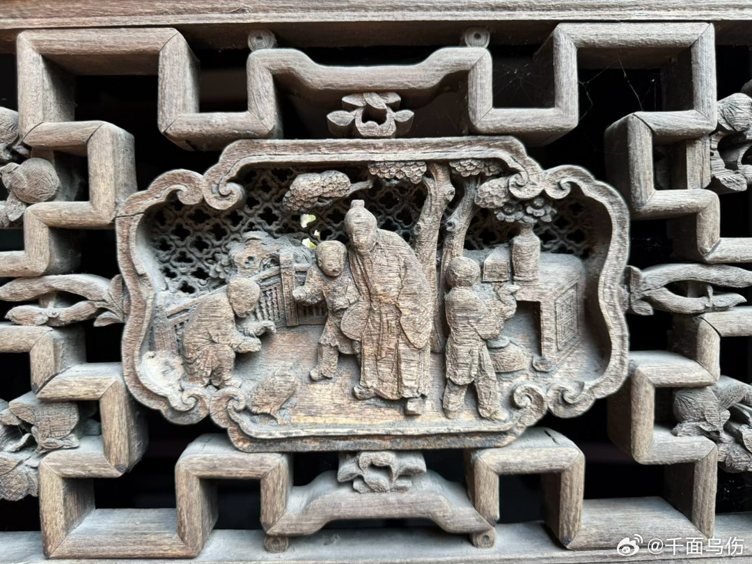 逛不完的世界超市在这里这大热天的，逛义乌陈望道故居，看看古建筑，听听古声调，有种