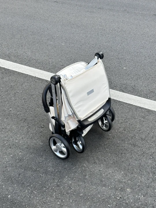 百元预算…轻松拿下梦中情婴⼉⻋