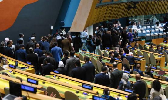 八个国家凑到一起，就为了怒怼以色列，圣地被封，信徒连祷告都被拦，以色列到底做了啥