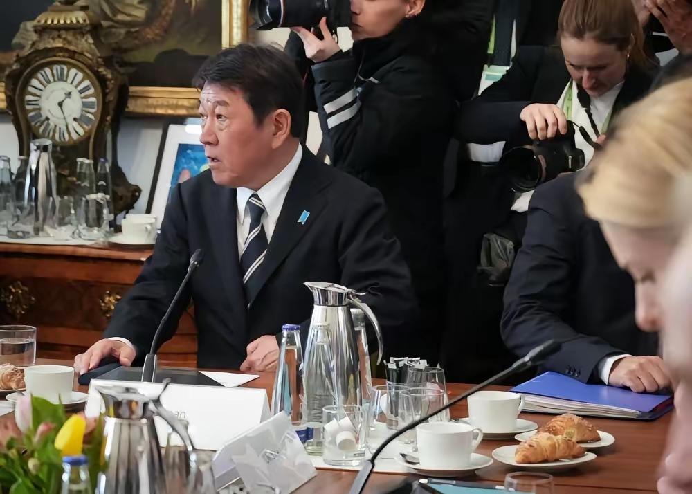 2月15日，日本外务省发文指出：在慕尼黑安全会议上，一名中国与会者就日本的安全政