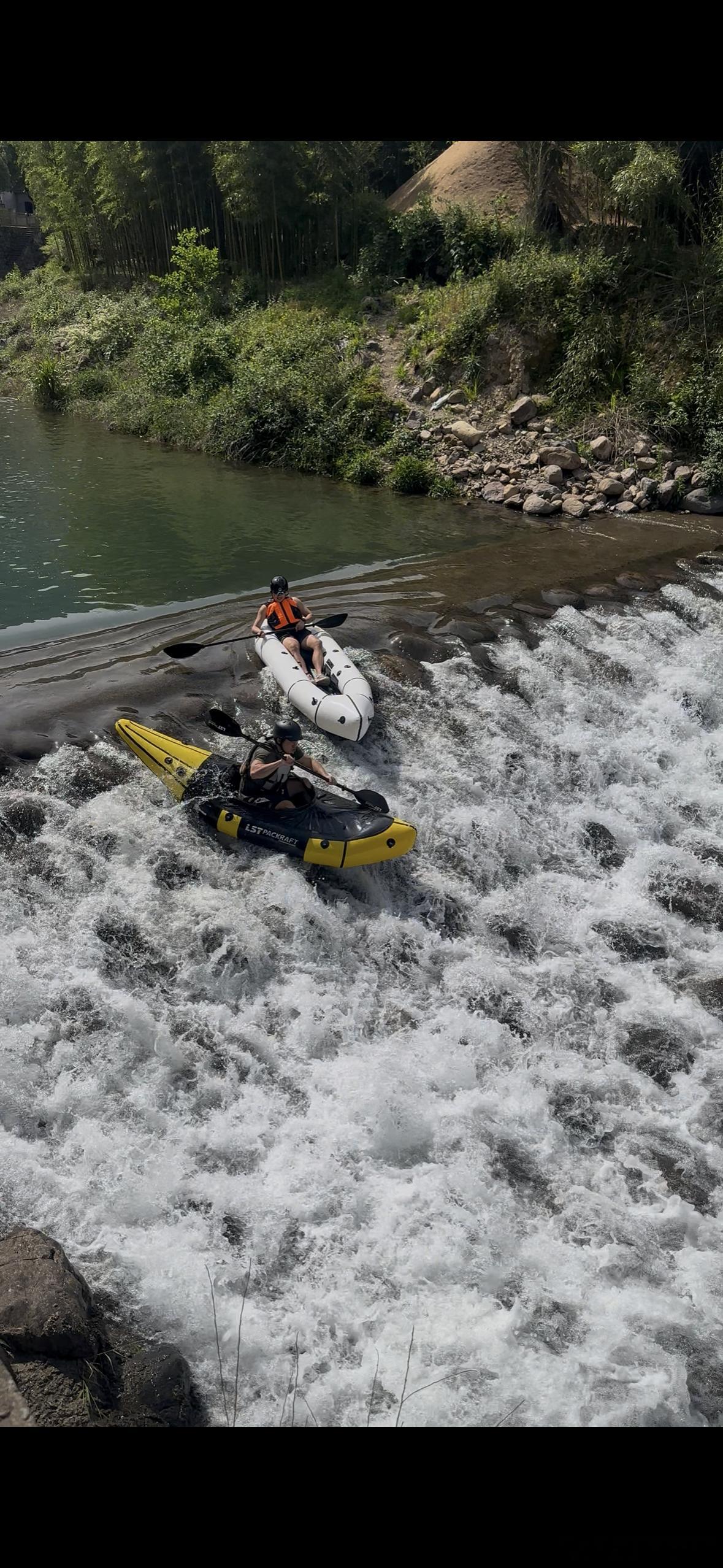 暴雨过后，最适合玩白水  ​​​