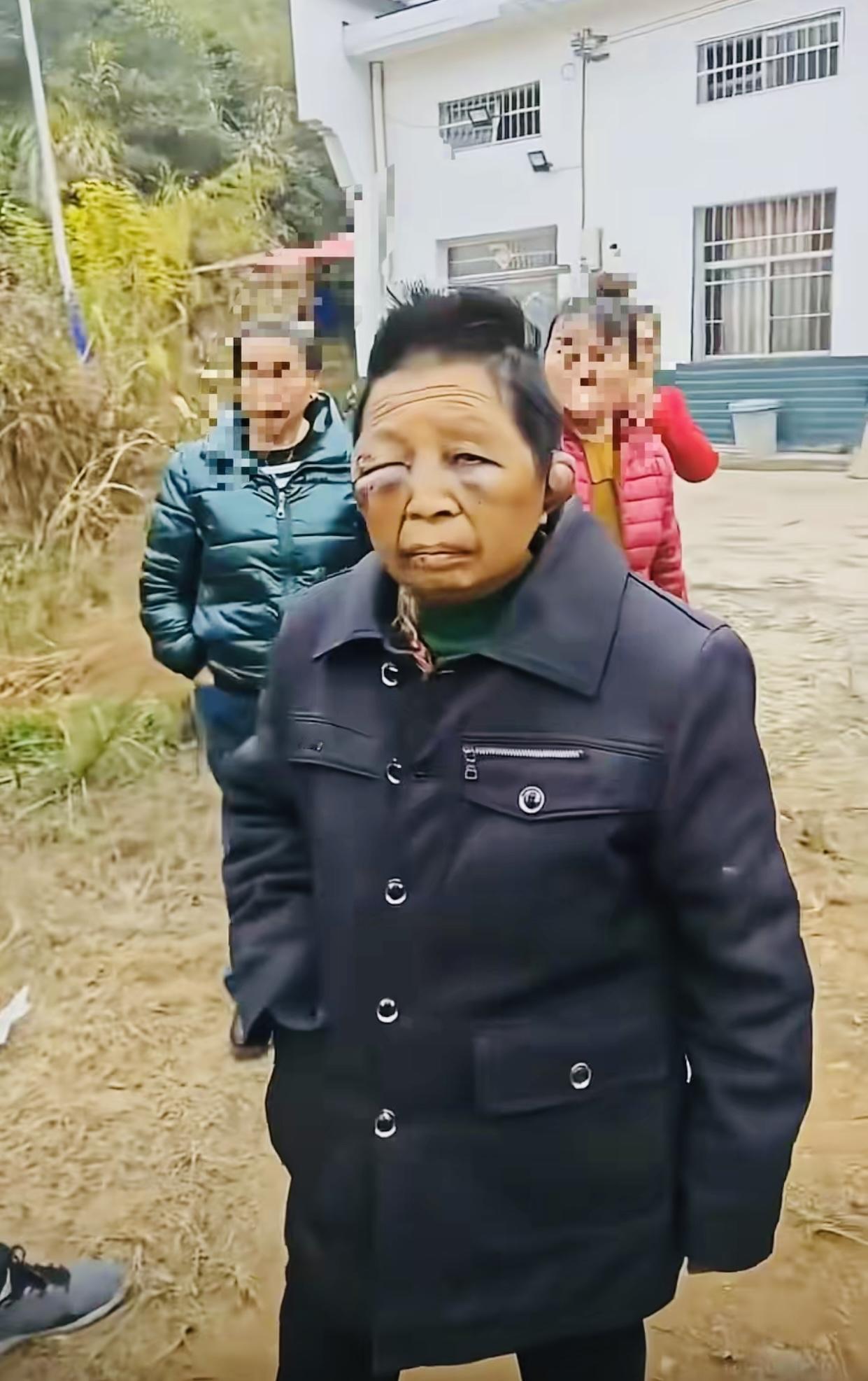 71岁男子酒后两次殴打妻子已被抓获刷到这个视频，不禁心里一惊，一个正常女性，婚后