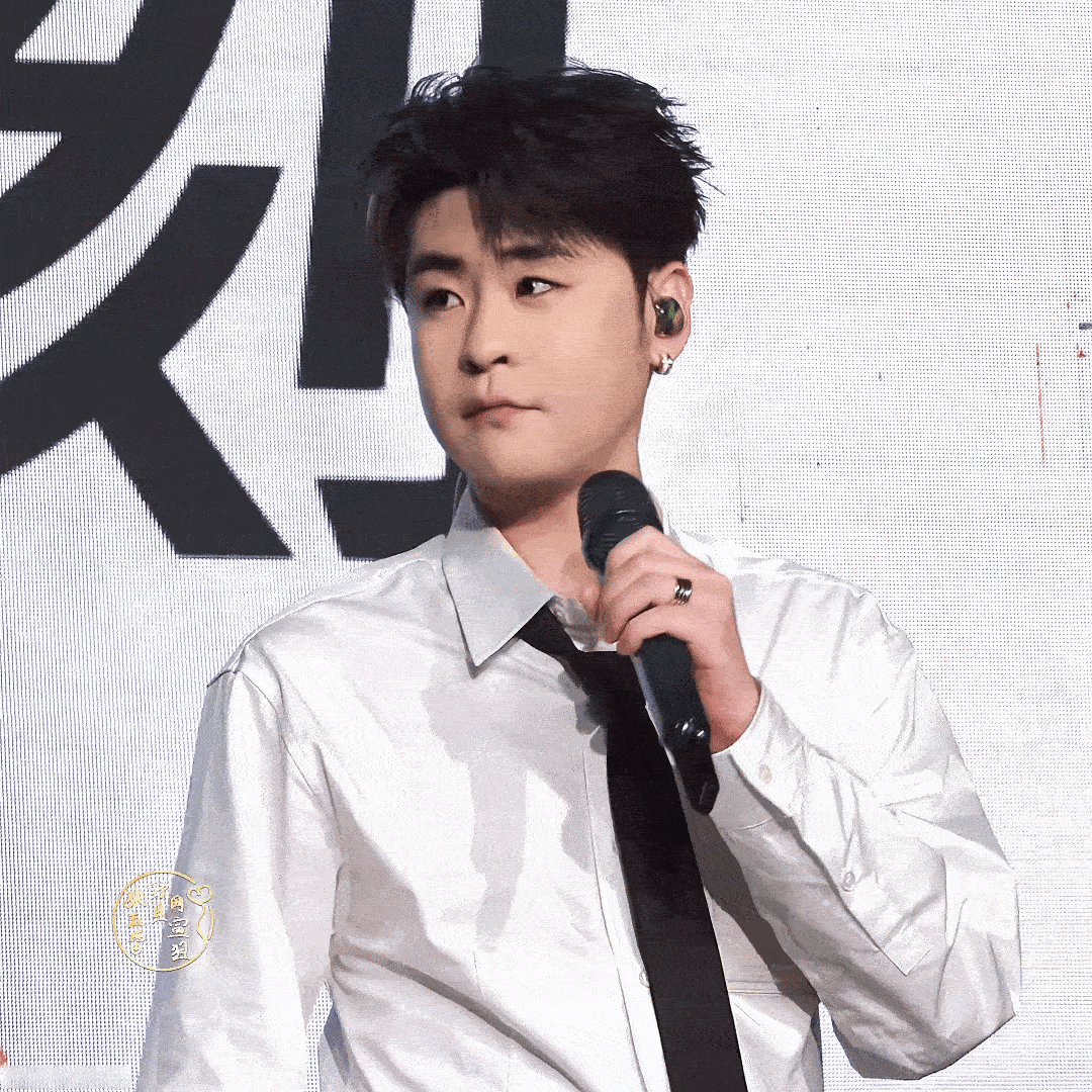 张云雷靠近你演唱会天津站官宣 ｜张云雷把演唱会开到家乡天津终于等到！家乡场的含金
