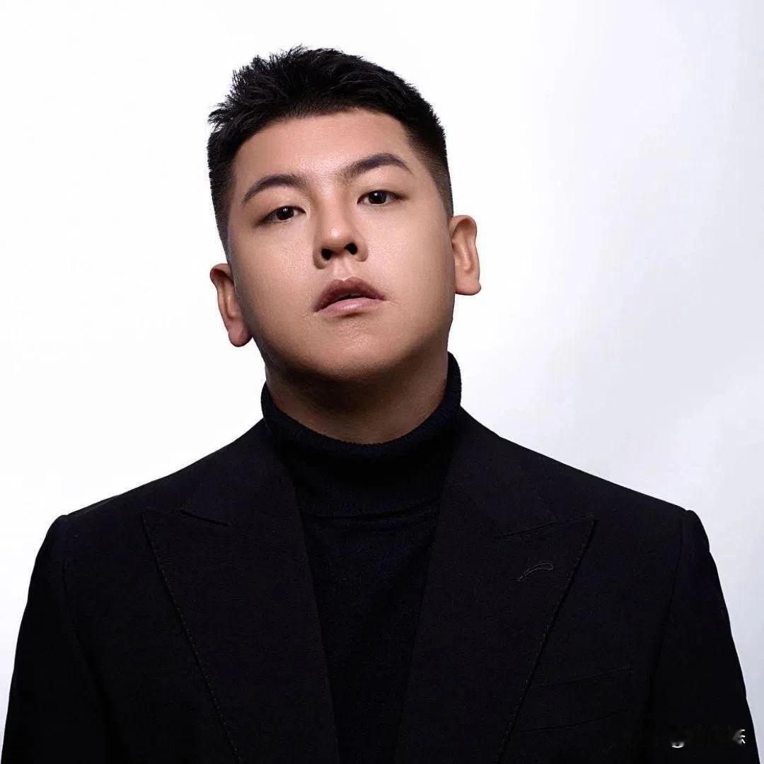 曾因打假涨粉百万，“松哥打虎”涉黑被抓，警方公开征集犯罪线索

靠“打假”主题吸