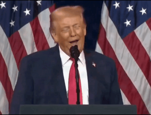 特朗普这是在表演什么？