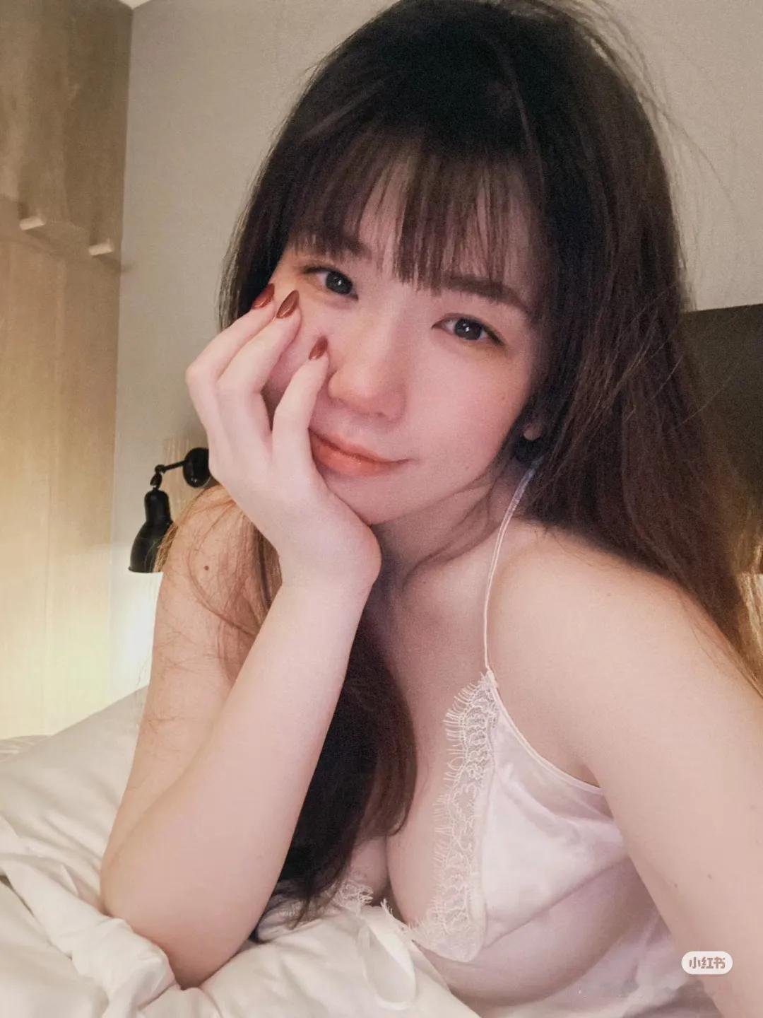 话说台湾近几年就推出了许多颜值和气质都相当不错的新晋博主，而小木兰就是其中之一。