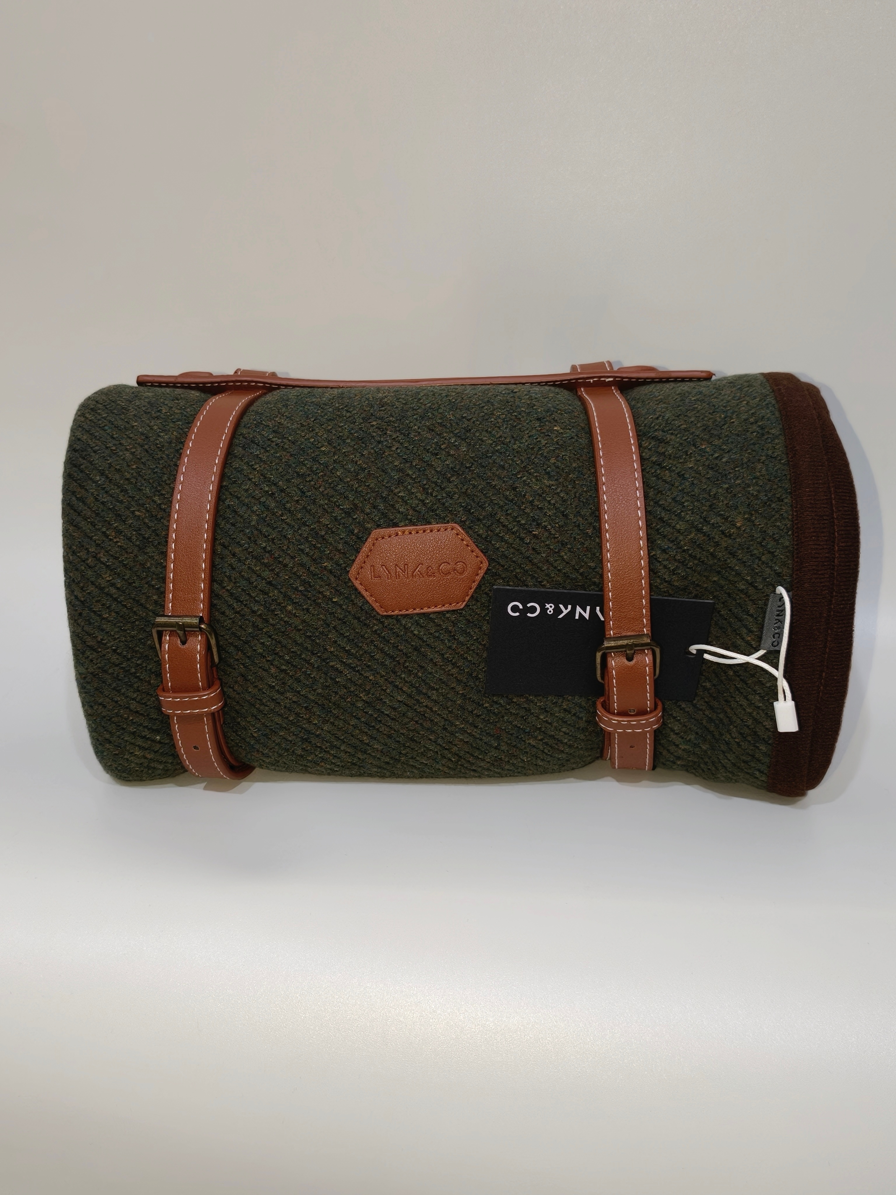 30天模型连送挑战 第137期今天【抽奖】送出的是：领克 毛毯 礼盒评论区聊聊：